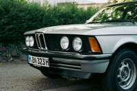 BMWのフロントマスクといえば、キドニーグリルと逆スラントノーズ! ……というファンはいまだに多そうだが、渕野氏いわく、この意匠を今後も継続採用していくのは、難しい様子。空力や歩行者保護など、さまざまな要件で不利になるからだ。いや、カッコいいんですけどね……。