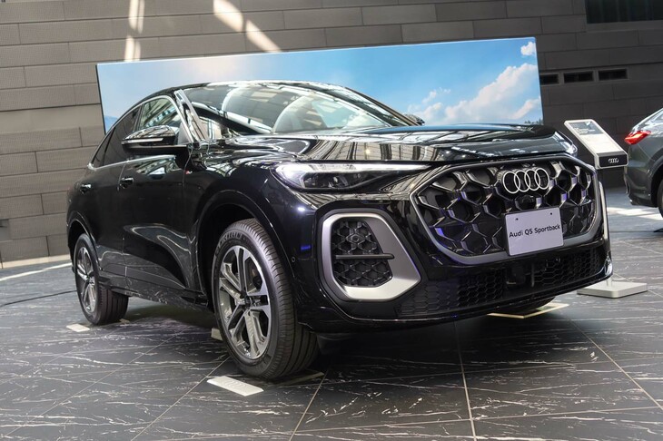 アウディQ5スポーツバックTDIクワトロ150kWアドバンスト