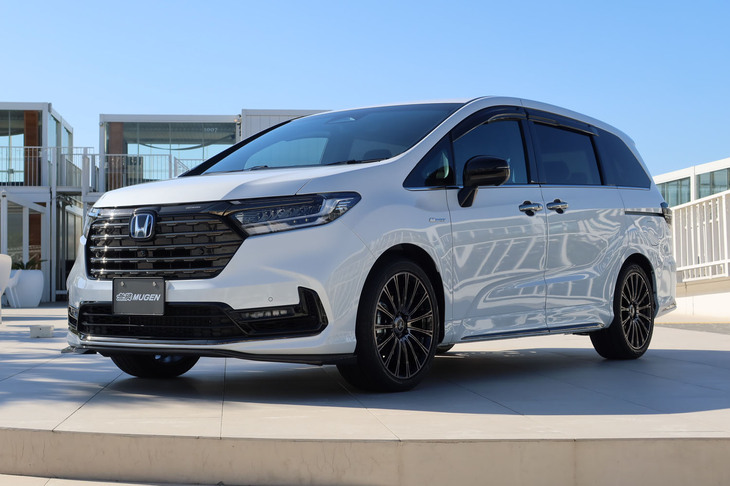 ホンダ・オデッセイe:HEVアブソルート・EXブラックエディション 無限パーツ装着車