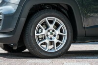 ジープ・レネゲード アルティチュードeハイブリッド(FF/7AT)【試乗記】の画像