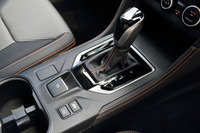 1.6リッター車、2リッター車ともに、トランスミッションにはチェーン式CVTの「リニアトロニック」が組み合わされる。