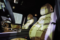 メルセデス・ベンツが「メルセデスAMG G63パレスエディション」をオークションに出展の画像