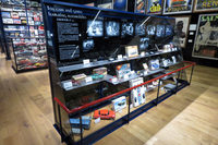 自動車に関連する玩具の展示スペース。