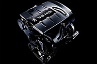欧州市場では「407」「607」に搭載される、2.7リッターV6のディーゼルエンジン。