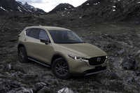 マツダ関係者が「なくすわけにはいかない」と語る「CX-5」。最新のスモール商品群とラージ商品群のどちらにも属さないことになるが、コンスタントに売れ続けている。