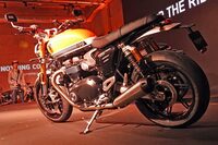 スピードツイン1200RS