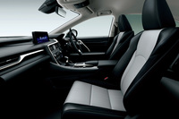 「レクサスRX」に特別仕様車「ブラックツアラー」「エレガントツアラー」が登場の画像