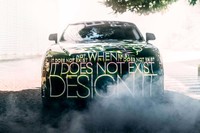 「スペクター」という車名は、幽霊や亡霊を意味する。現実に世に現れたのち、このハイエンドブランドに何をもたらすのか興味深いところだ。