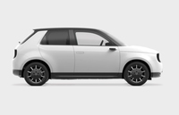 全長4mを切るコンパクトなボディーと、シンプルでモダンな意匠が特徴。