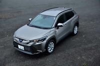 「カローラ クロス」には、今回試乗したハイブリッド車のほか、純ガソリンエンジン車もラインナップされる。ただし、4WDはハイブリッド車のみの設定となる。