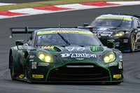 GT300クラスのRace2は、初日のRace1に続き、No.777 D'station Vantage GT3の勝利となった。