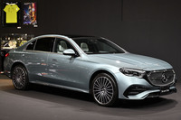 新型メルセデス・ベンツE350eスポーツ エディションスター