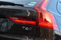 今回のテスト車は「ボルボV90クロスカントリーT6 AWDサマム」。車両本体価格829万円の、V90クロスカントリーのトップグレードだ。