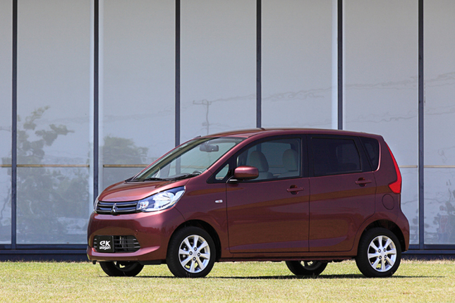 三菱eKワゴンG(4WD)