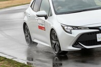 「パイロットスポーツ5」ではドライ路面とウエット路面の双方におけるグリップ性能の向上を図っている。