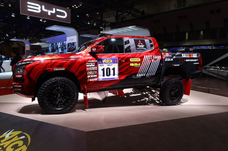 三菱トライトン(アジアクロスカントリーラリー2023参戦車両)