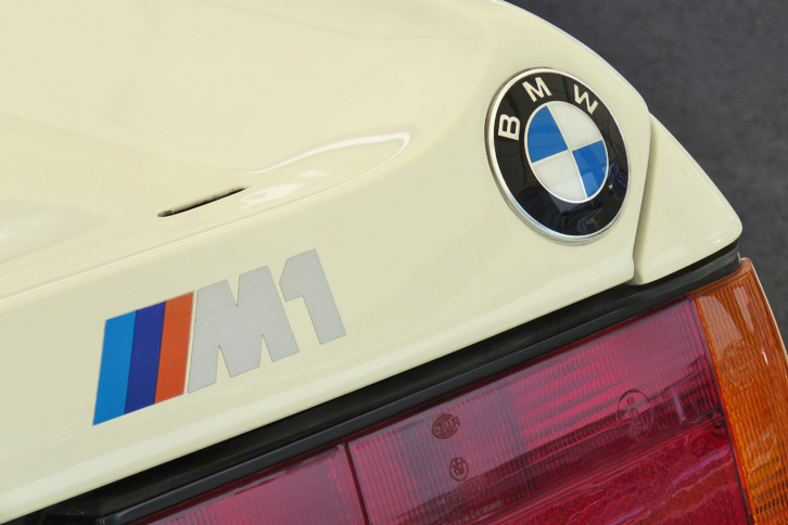 「M1」は1978年のパリサロンでデビュー。1981年までの生産台数は、わずか399台で、現在でもBMWの歴史に残るスーパースポーツカーとして人気が高い。