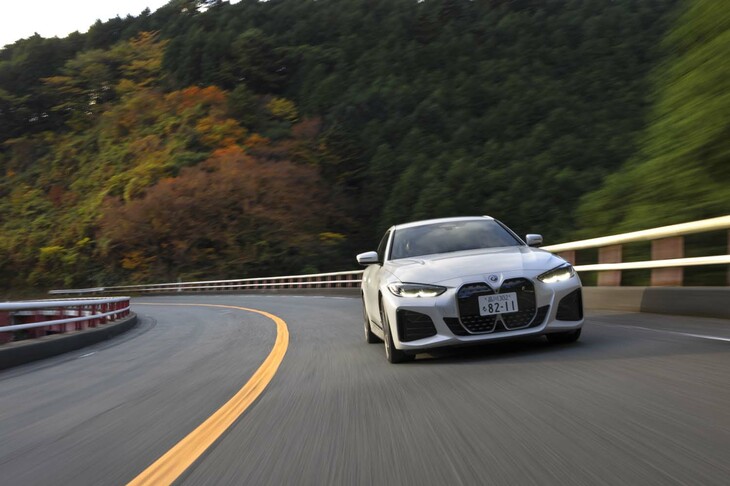 【BMW i4 eDrive40 Mスポーツのスペック】
	ボディーサイズ:全長×全幅×全高=4785×1850×1455mm/ホイールベース:2855mm/車重:2080kg/駆動方式:RWD/モーター:交流同期電動機/最高出力:340PS(250kW)/8000rpm/最大トルク:430N・m(43.8kgf・m)/0-5000rpm/タイヤ:(前)245/45R20 103W/(後)275/40R20 106W(ハンコック・ヴェンタスS1 evo3)/一充電走行距離:604km(WLTCモード)/価格:791万円
	
	【取材時の電費データ】
	テスト距離:284.0km(市街地1:高速道路7:山岳路2)/消費電力量:--kWh/参考電力消費率:4.8km/kWh