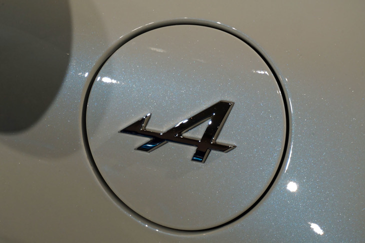 アルピーヌA110ピュア(フューエルリッド)