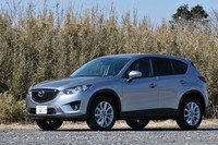 2012年2月に発売された「マツダCX-5」。フロントまわりの表情やサイドビューには、最速の動物であるチーターのイメージが投影されている。