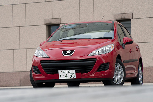 【スペック】全長×全幅×全高=4045×1750×1480mm/ホイールベース=2540mm/車重=1170kg/駆動方式=FF/1.4リッター直4DOHC(88ps/5250rpm、13.6kgm/3250rpm)/価格=189.0万円(テスト車=同じ)