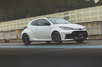 東京オートサロン2024で世界初披露された進化型「GRヤリス」。2024年春ごろの発売が予定されている。