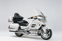 1988年に登場した5代目(写真)で、「ゴールドウイング」は1.5リッターからさらに排気量を拡大し1.8リッターに。一方で車重を1kg軽量化するなどしてパフォーマンスアップが図られた。