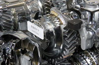 発進時に動力を伝達するギア。