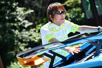 「ミドシップ後輪駆動のスーパースポーツのなかではベストといえる存在。いつまでも乗っていたくなるほど楽しい」と池沢先生は「ウラカンSTO」の走りを絶賛した。