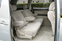 トヨタ・アルファード・ハイブリッド “Gエディション”(8人乗り/CVT)【ブリーフテスト】の画像