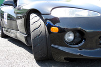 わが「バイパー」に装着された右前輪の「プロクセスR888R」。排水性とか、いろいろ気になる見た目となっているが、今のところは問題なく走ってくれている。