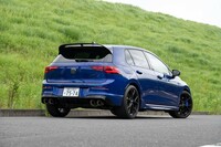 「フォルクスワーゲン・ゴルフR」の日本導入20周年記念モデル発売の画像