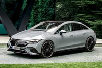 Eセグメントモデルの「EQE」は、「EQS」よりやや遅れて2021年9月の「IAAモビリティー」で発表された。