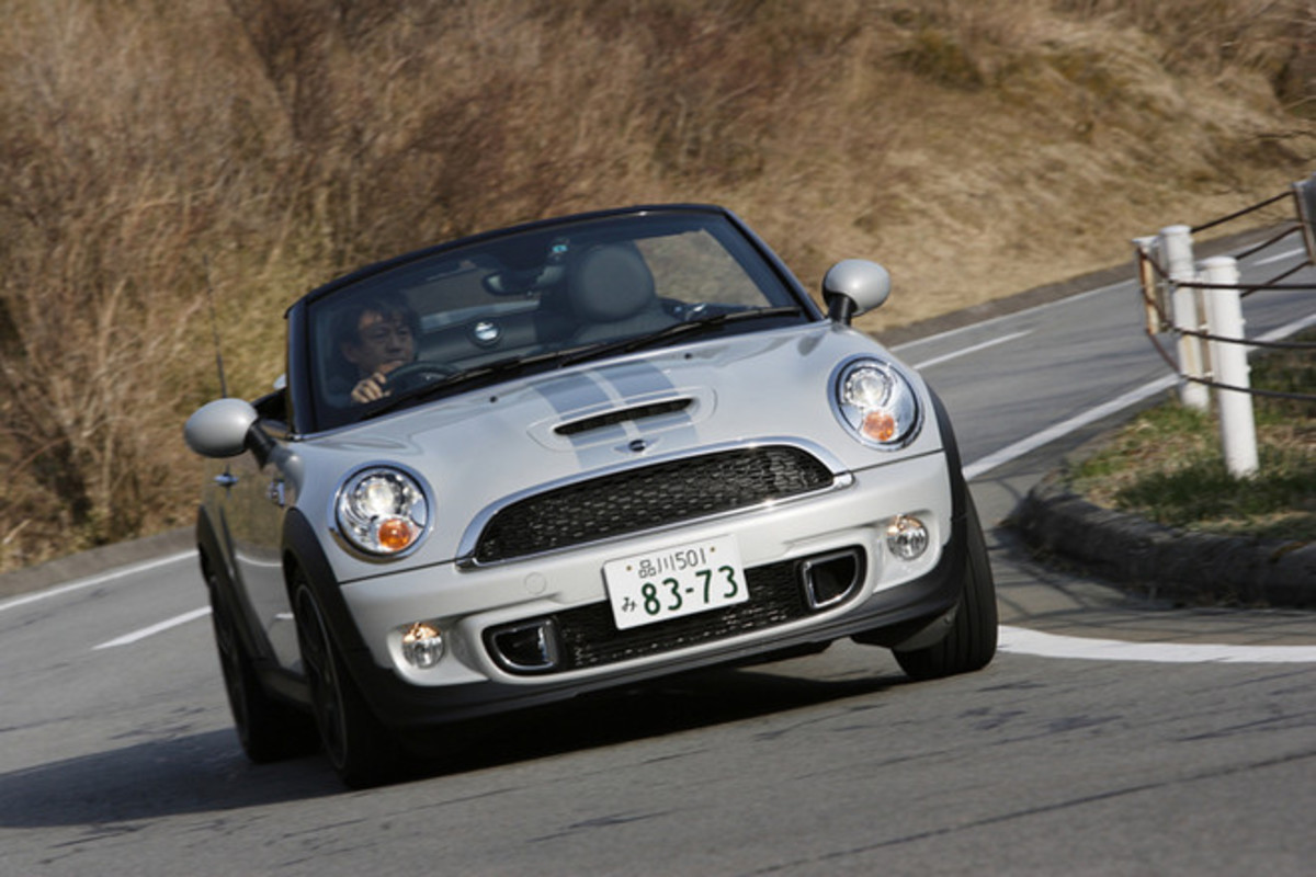 MINIクーパーS ロードスター（FF/6AT）【試乗記】 街で乗れる