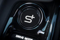 「プレリュード」には「ホンダS+ Shift」と呼ばれる新機軸も積まれる。エンジン回転数の制御やサウンドコントロールによって疑似的に有段変速機を操っているかのような感覚を味わえるという。