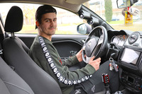 シートやシフトノブはスパルコ製に換えた。