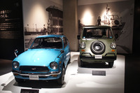 1971年の「ホンダZ」(写真左)と1970年の「バモスホンダ」(同右)。バモスホンダが『ウルトラマンタロウ』の劇中車「ラビットパンダ」として登場したことを覚えている人は、かなりのマニアかと。もちろん私もそのひとりです。