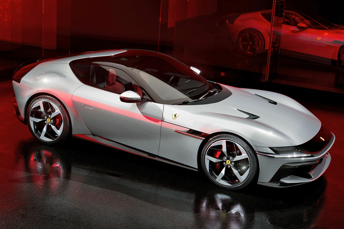 第25回：フェラーリ12チリンドリ（前編） ―新しい跳ね馬に宿るデザイン