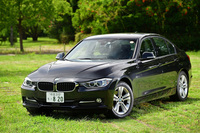 筆者の愛車「BMW 320d」。(写真=池之平昌信)