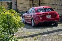 燃費はWLTCモードで17.2km/リッター。およそ330km走行した今回の試乗では、満タン法で15.1km/リッター、車載の燃費計で15.8km/リッターを記録した。