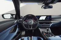 BMWが「M4クーペ」「M4カブリオレ」のマイナーチェンジモデルを発売の画像