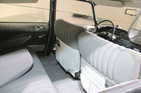 かつてドゴール元大統領がプライベートで使用していた「シトロエンDS」のインテリア。