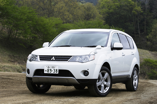 【スペック】全長×全幅×全高=4640×1800×1680mm/ホイールベース=2670mm/車重=1620kg/駆動方式=4WD/2.4リッター直4DOHC16バルブ(170ps/6000rpm、23.0kgm/4100rpm)/価格=266万7000円(テスト車=330万3050円)