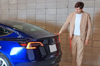 「3年前からフォーミュラEのレース実況をするようになって、実況を担当しているのにEVの運転をしたことないのはどうなのかと思って」と愛車購入のきっかけを語るサッシャさん。