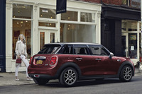 エレガントな大人向けの限定車「MINIバーガンディーエディション」発売の画像