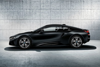 「BMW i8」にマットなボディーカラーの限定車登場の画像