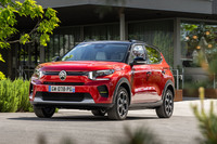 駆動用バッテリーの容量は44kWh。WLTPモードの一充電走行距離は326km。