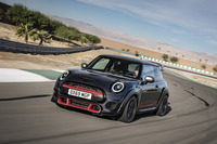 ベースモデル比で出力を75PS向上 240台限定の最速MINI「ジョンクーパーワークスGP」登場