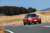 MINIエースマンSE(FWD)【試乗記】の画像