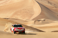 三菱、「パリダカ」と「WRC」で信頼回復をの画像